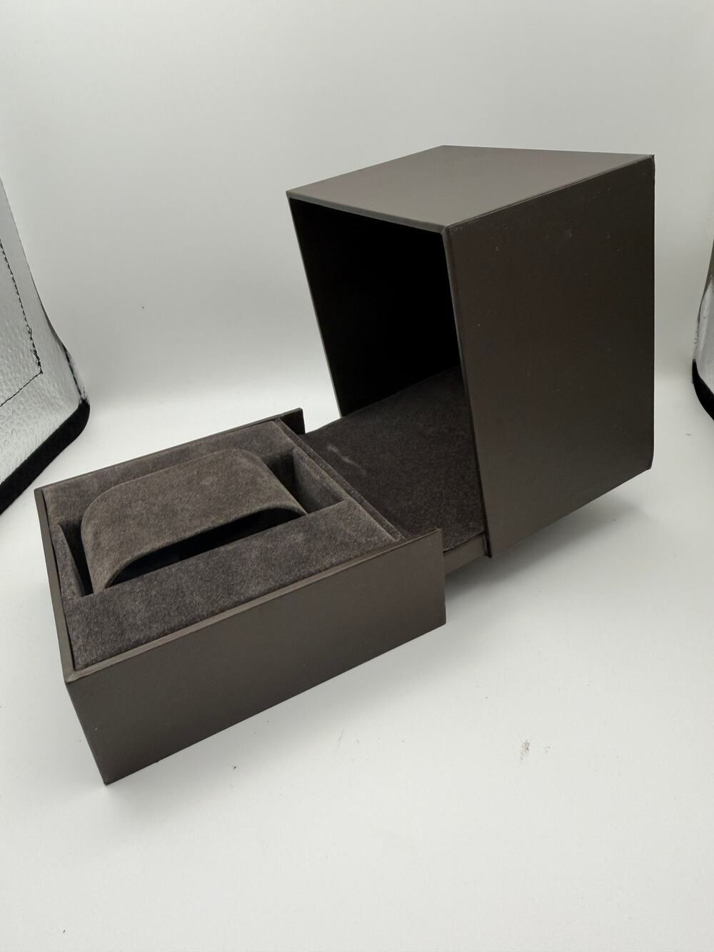 Gucci Empty Watch Box Brown Presentation Storage Case with Insert No Watch